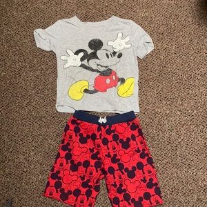 4t Disney short and shorts